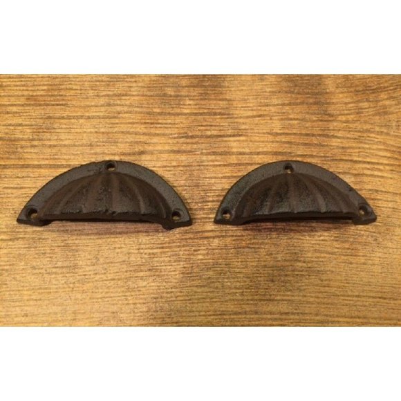Two (2) Antique Cast Iron 4" wide Seashell Drawer Finger Pulls Two (2) 0184-0034 - Picture 1 of 12